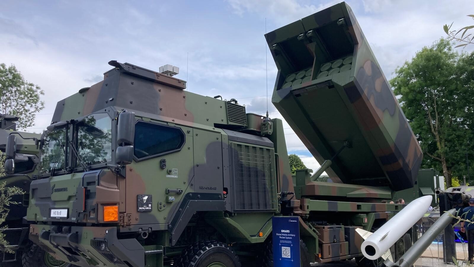 Rheinmetall and Lockheed Martin Host International Summit on Global Mobile Artillery Rocket System (GMARS)