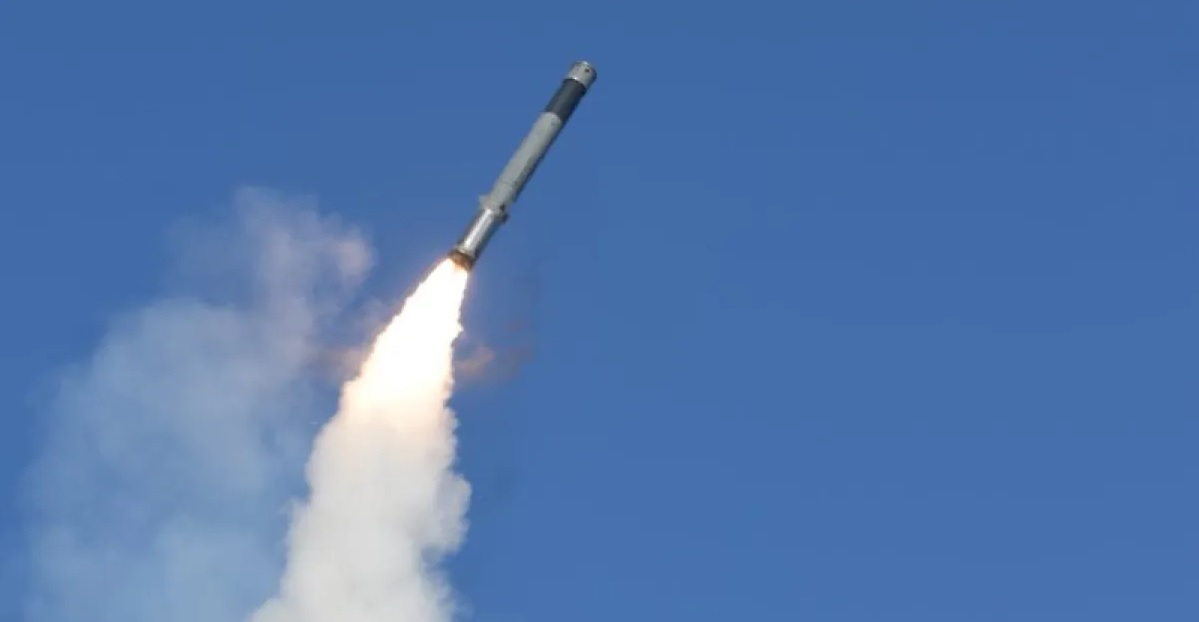 Indian Army and Air Force to Acquire Advanced 800-Km Range BrahMos Missiles