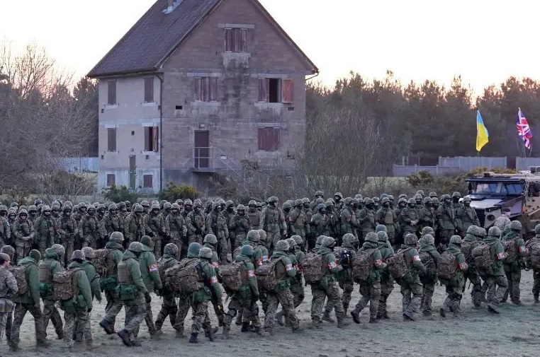 Ukraine Plans New Combat Brigades to Counter Potential Russian Offensive from Belarus