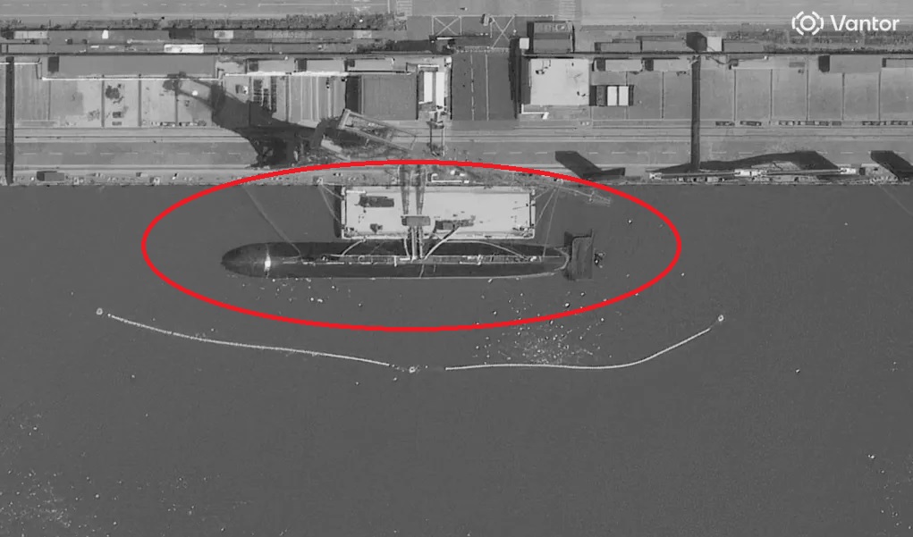 Satellite Imagery Reveals China's New-Generation Sail-Less Nuclear Submarine With Unique Design Features