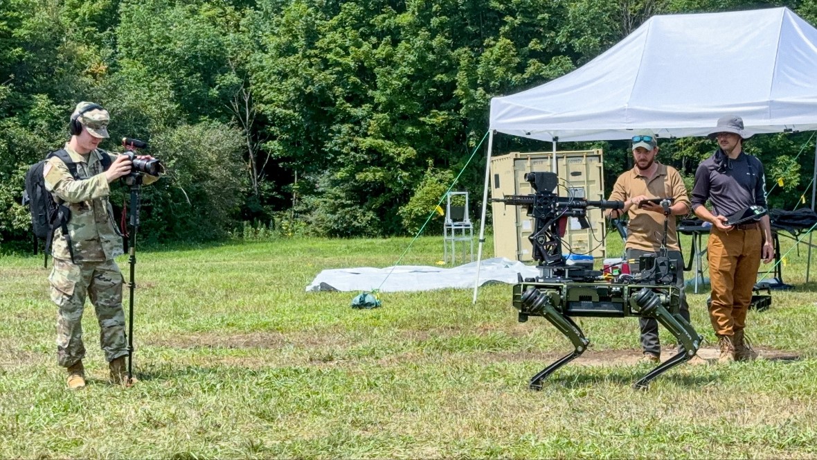 US Unveils Armed Robot Dog After China
