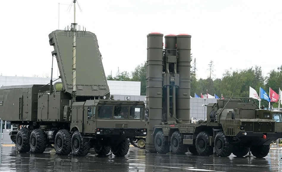 Russia Deploys S-400 Air Defence Systems in Belarus, Expanding Radar Coverage Over NATO Airspace