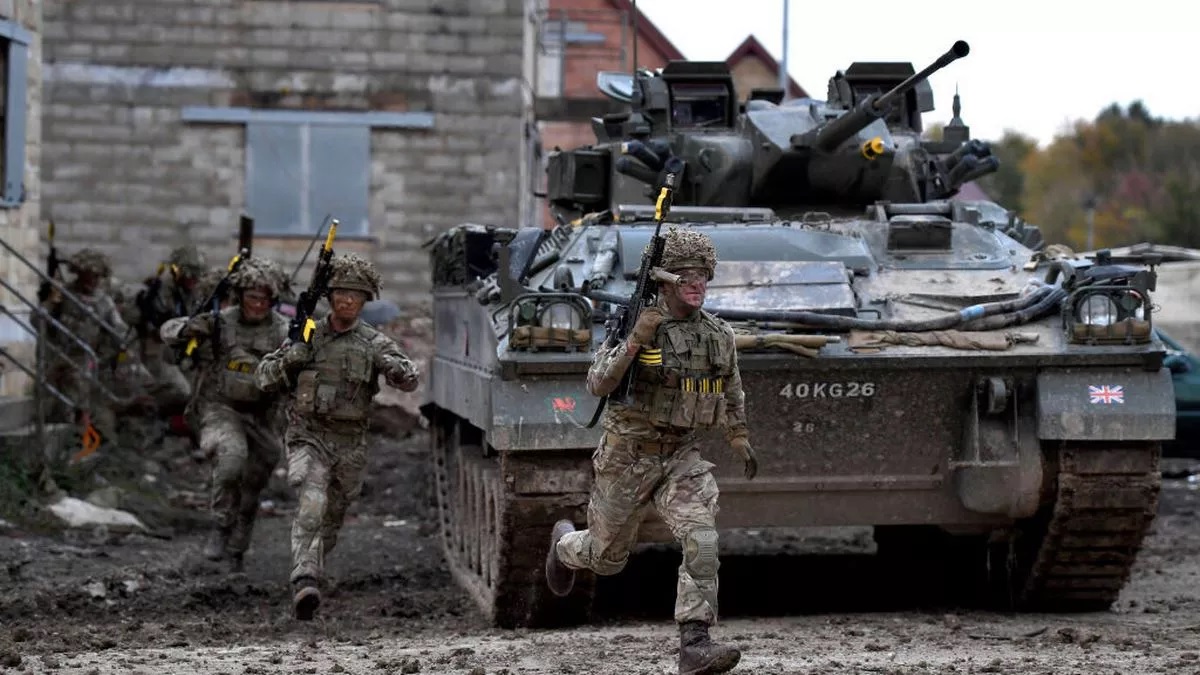 UK Defense Expert Warns: Army Too Small, Needs 90,000 Regulars and 30,000 Reservists