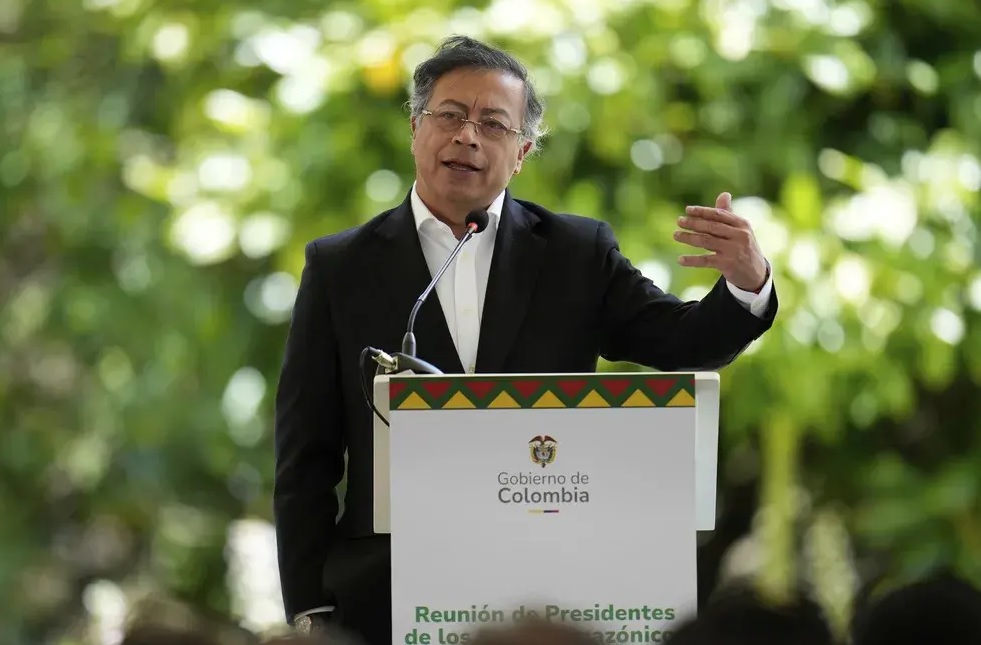 Colombian President Accuses U.S. of Violating Sovereignty and Killing Fisherman in Caribbean Operation