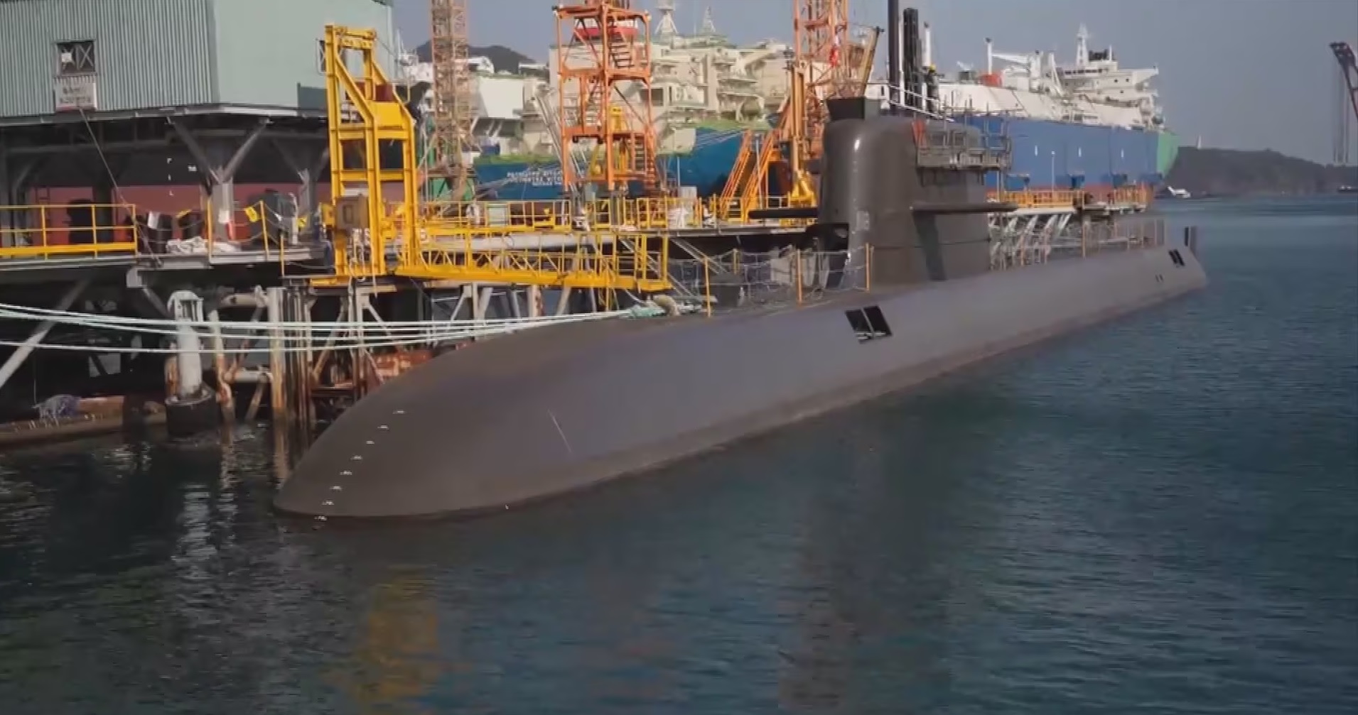 Canada Explores Submarine Replacement and Nuclear Propulsion Options in Talks With Hanwha