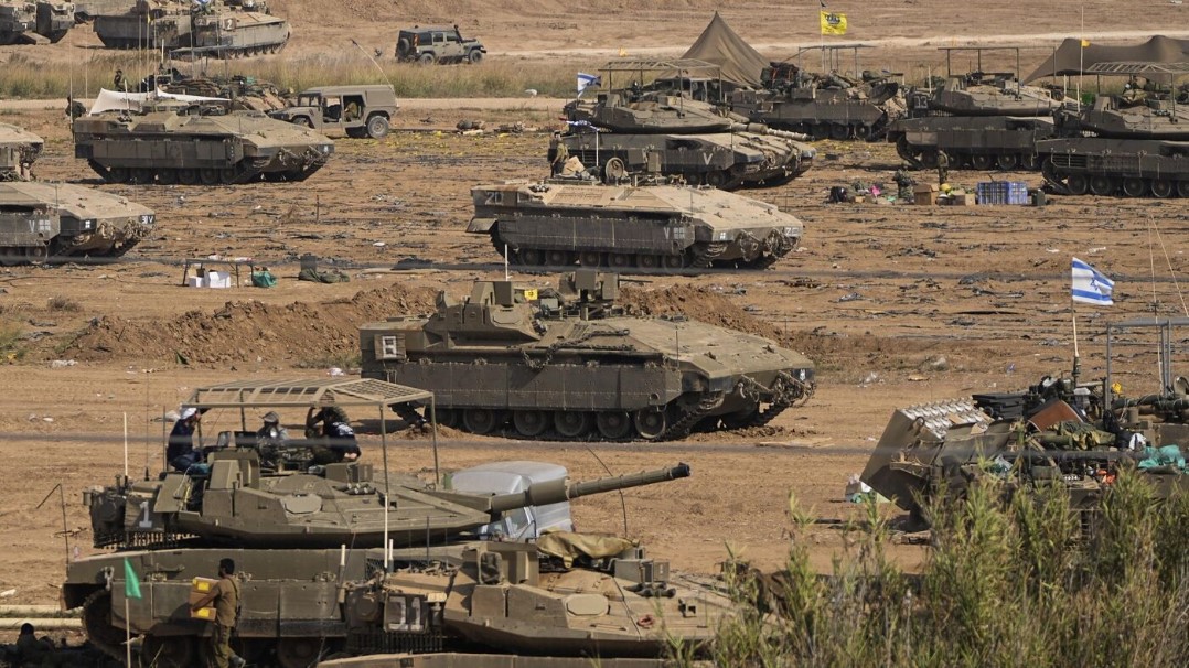 Israel Forces &lsquo;Go Into Action&rsquo; Soon at Lebanon Border: Minister