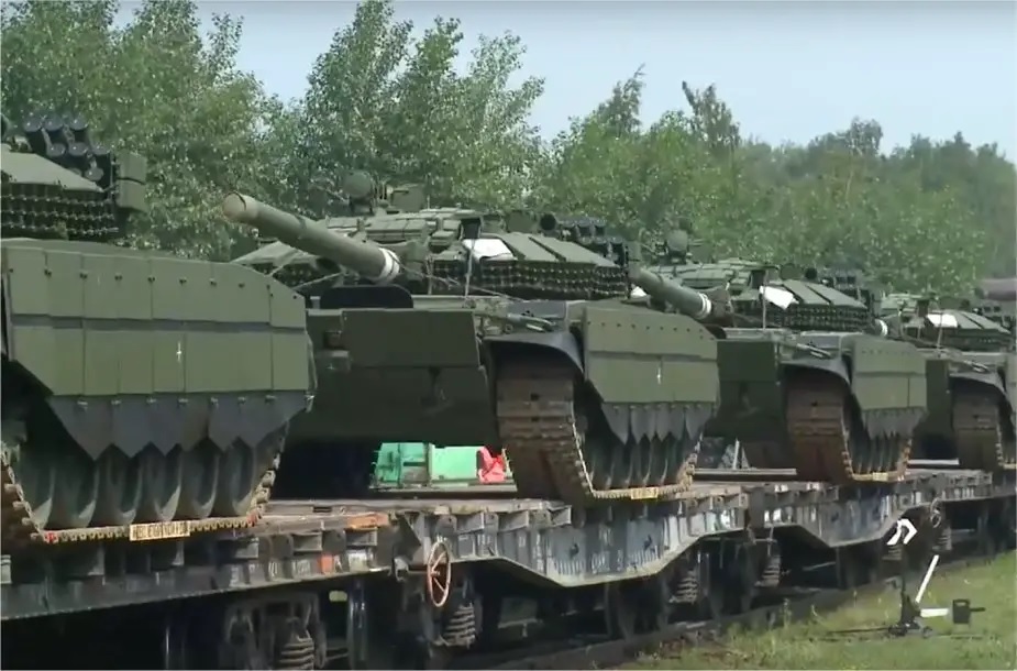 Russia Reinforces Its Armored Arsenal: Upgraded T-90M and T-72B3M Tanks with Over 100 Enhancements