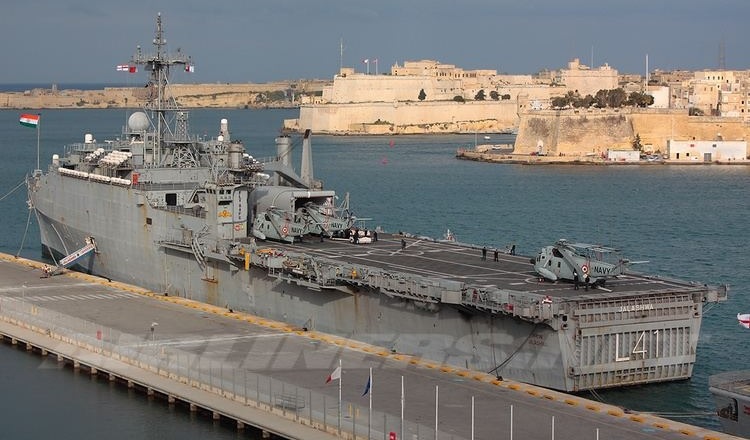 Indian Navy Eyes Homegrown 200m Landing Platform Docks with 900-Troop Capacity