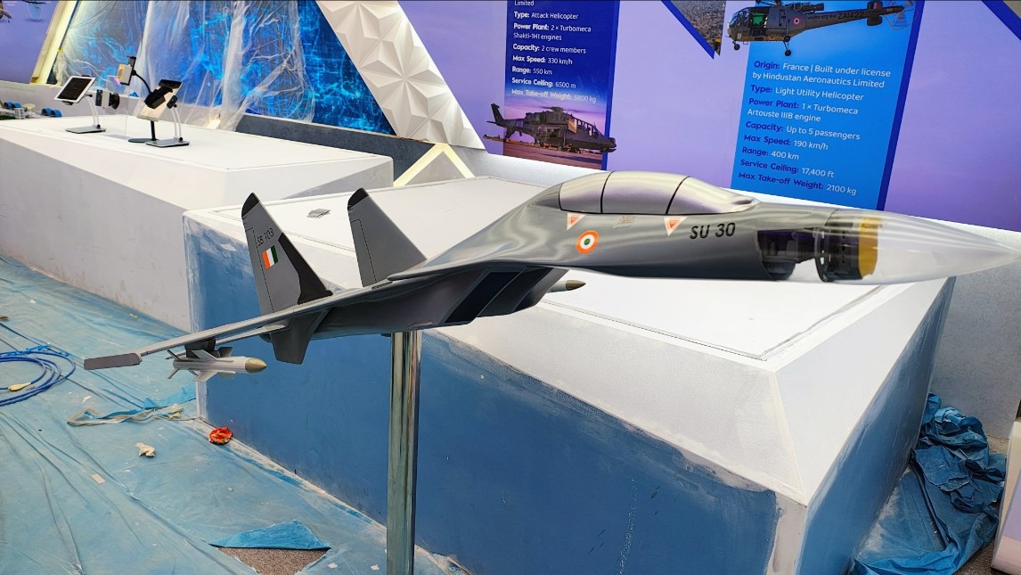 Upgraded Su-30MKI with Virupaksha Radar and Astra MkIII Backed by AWACS: A Game-Changer Against China's J-35A