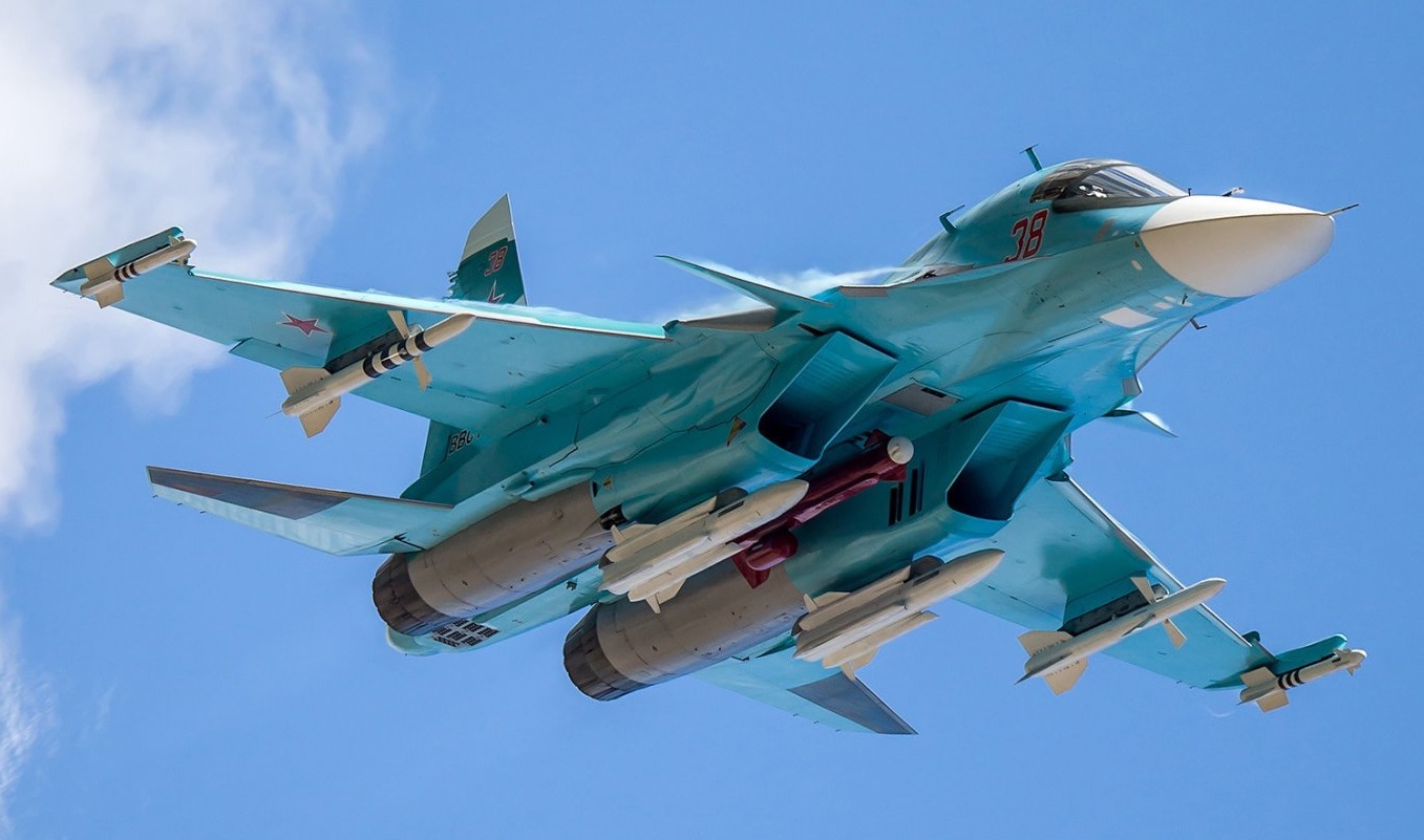 Russia Claims Su-34 as World's First Intercontinental Fighter with Unrefueled Range from Moscow to Washington