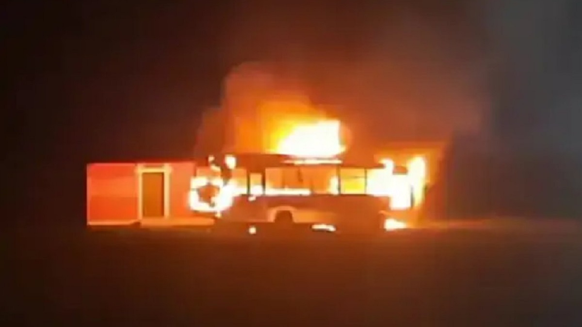 Unrest in Manipur: Youth Gunned Down in Imphal West and Mob Attacked and Burnt CRPF Bus in Kangpokpi Amid Tensions
