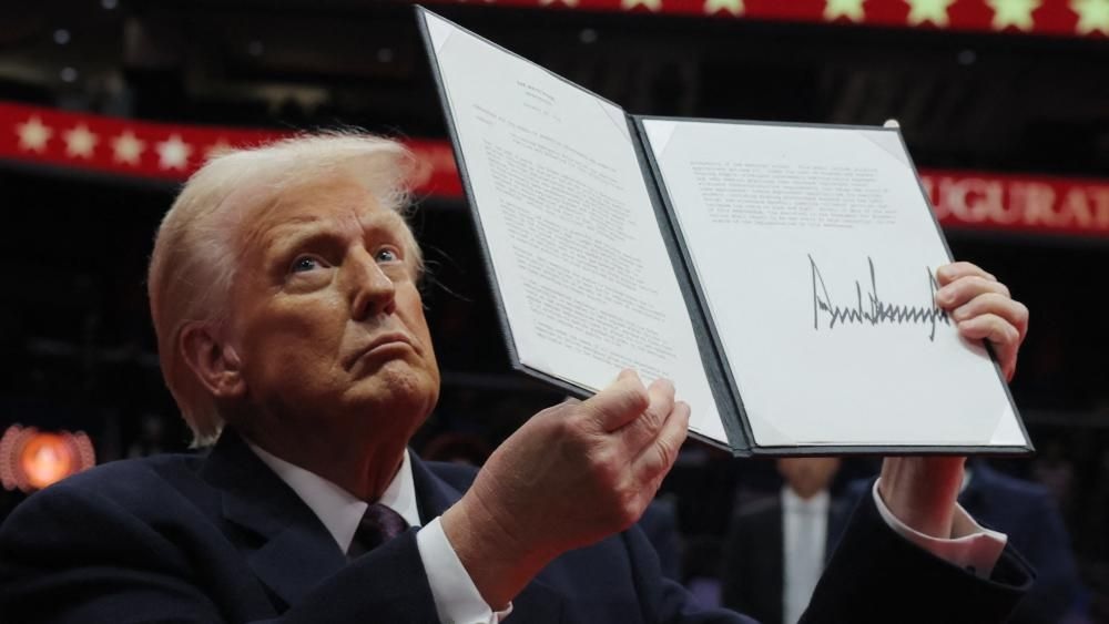 Trump Declares National Emergency at Mexico Border, Announces Immigration Crackdown