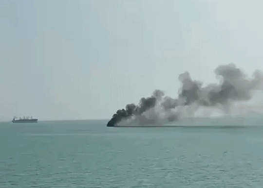 U.S. Strikes IRGC Navy Corvette IRIS Shahid Sayyad Shirazi Near Bandar Abbas; More Than 20 Iranian Vessels Hit in Ongoing Campaign