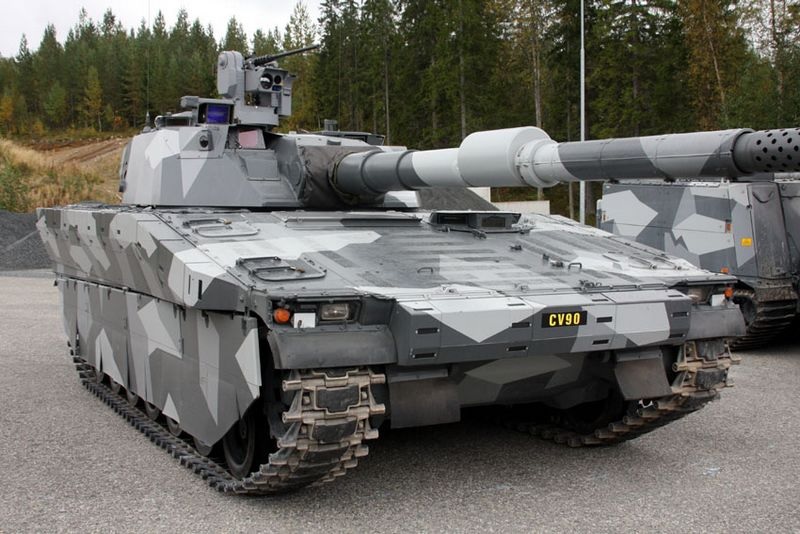 Slovakia Weighs CV90120-T Light Tanks Over Leopard 2A8: Balancing Cost and Capability