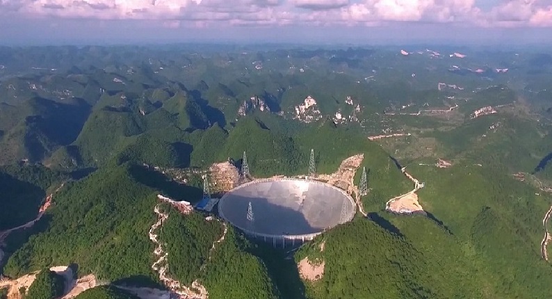 China FAST Telescope Detects Scintillation arc in Fast Radio Burst